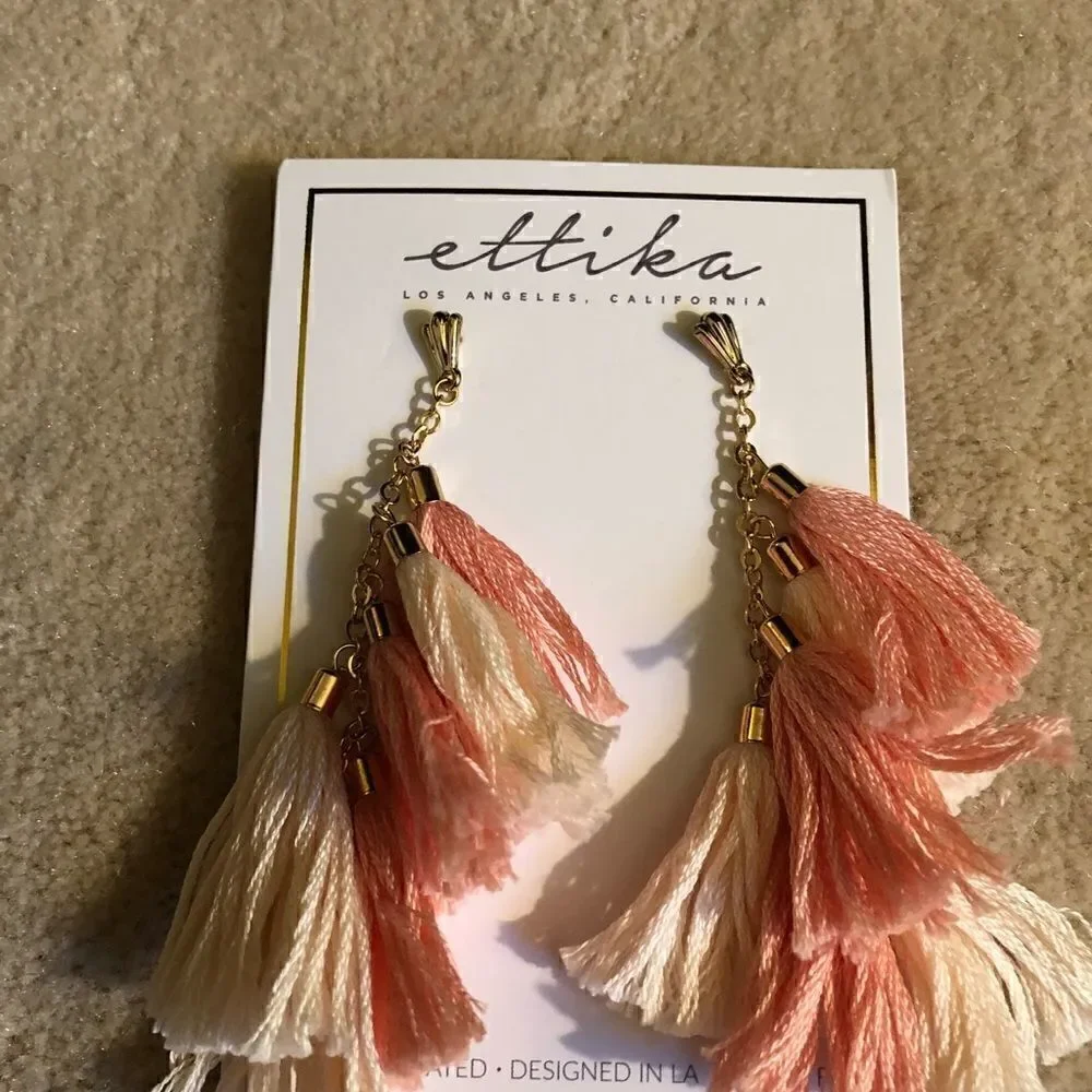NWT Daydreamer Tassel Earrings in Peach and Gold